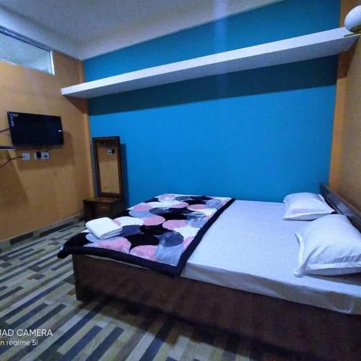 Monirams Inn. Kāziranga Esterno foto